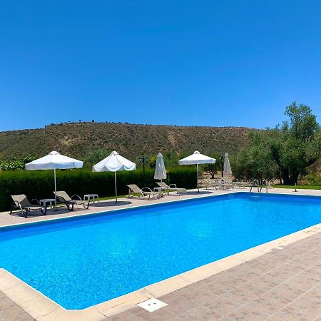 Himonas Apartments Pissouri Exterior photo