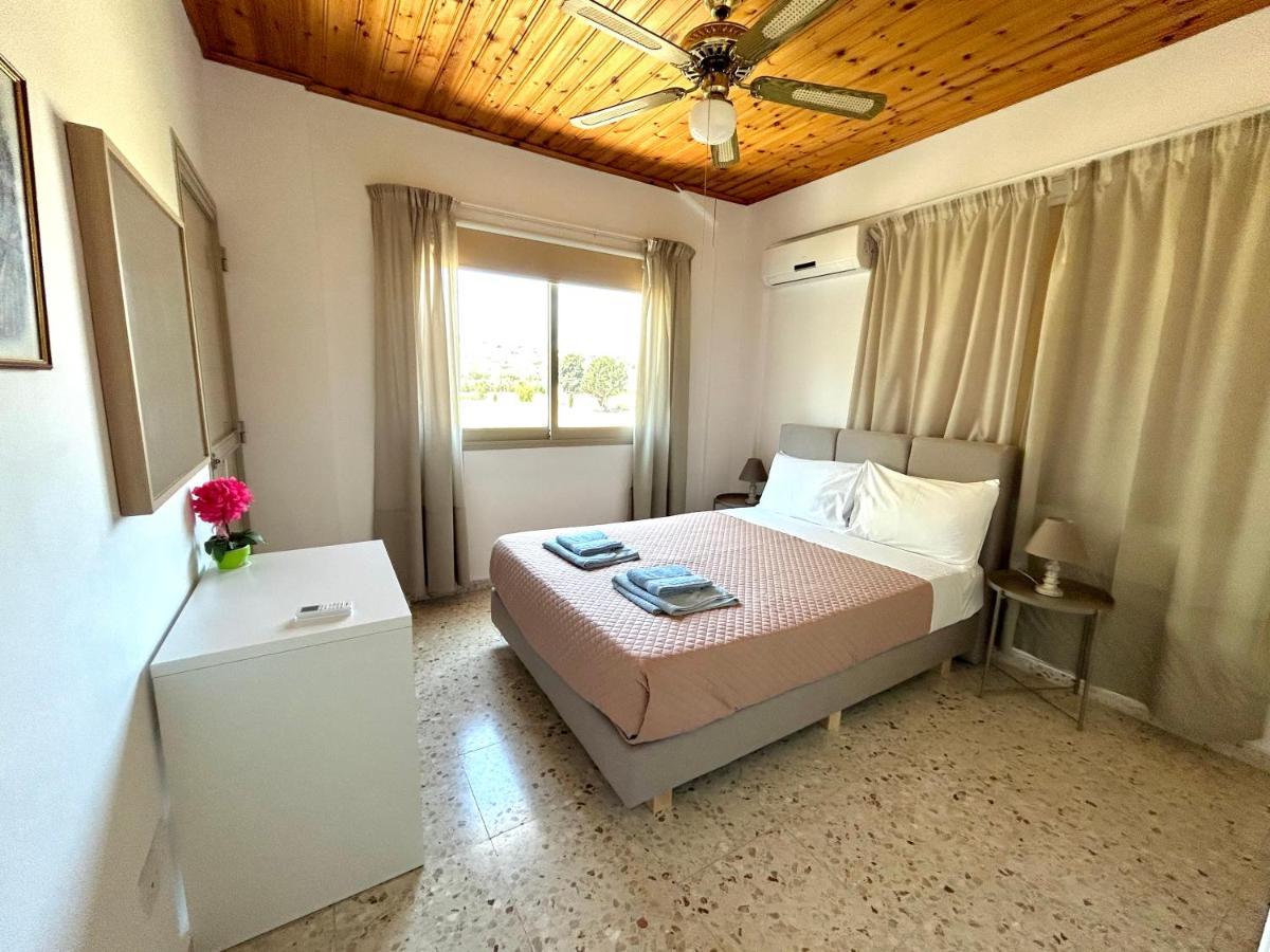 Himonas Apartments Pissouri Exterior photo