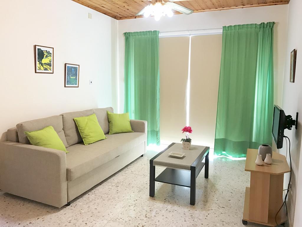 Himonas Apartments Pissouri Exterior photo