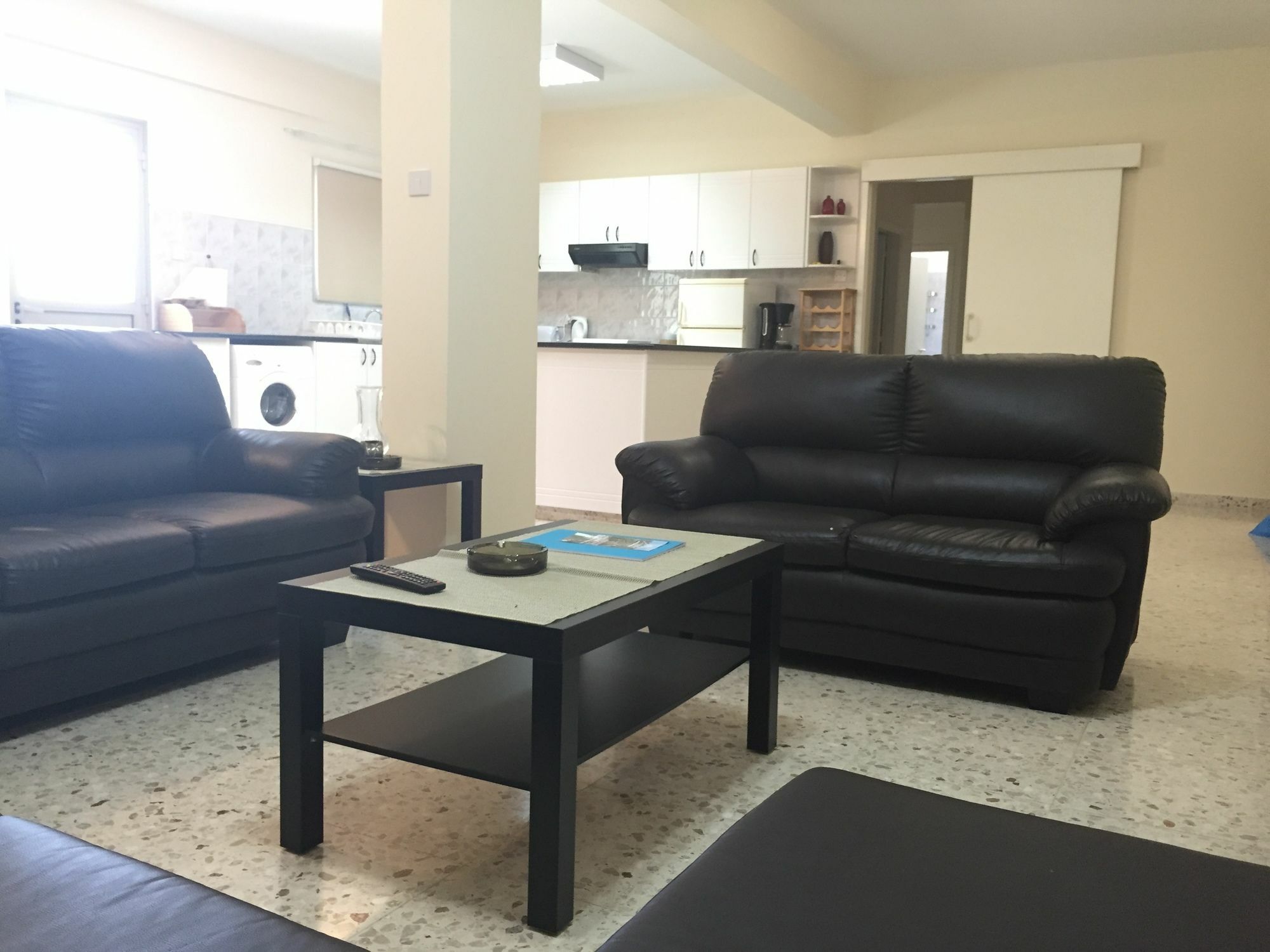 Himonas Apartments Pissouri Exterior photo